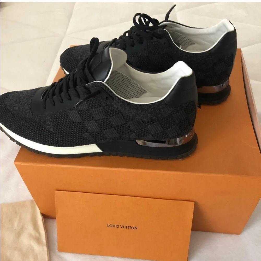 Louis Vuitton shoes size 10 European size 11 US - Picture 3 of 3